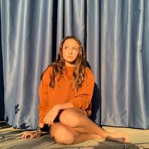 Meet your Posher, Gabriella